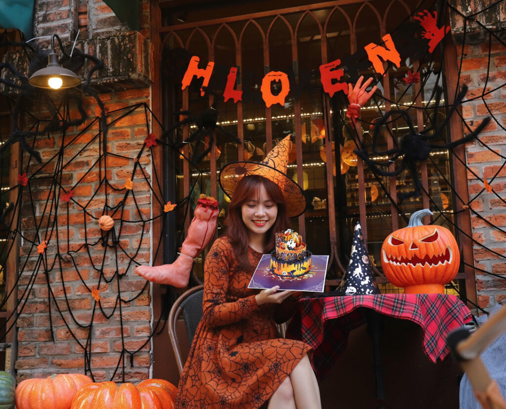 Happy haloween greeting card