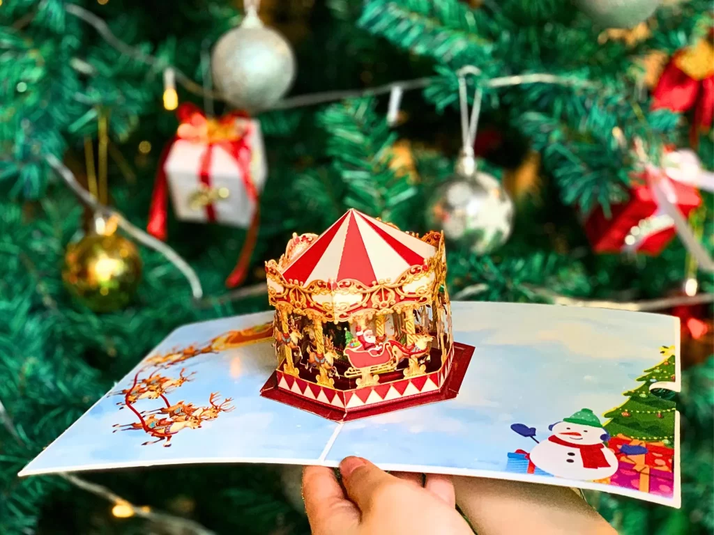 Christmas Pop Up Card - HMG Pop Up Paper.webp